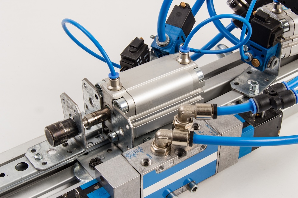 Pneumatik Ankauf – Pneumatikzylinder, Ventile & Drucklufttechnik
